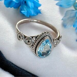 Blue Topaz Sterling Silver Bali Ring (Sz 6.5)